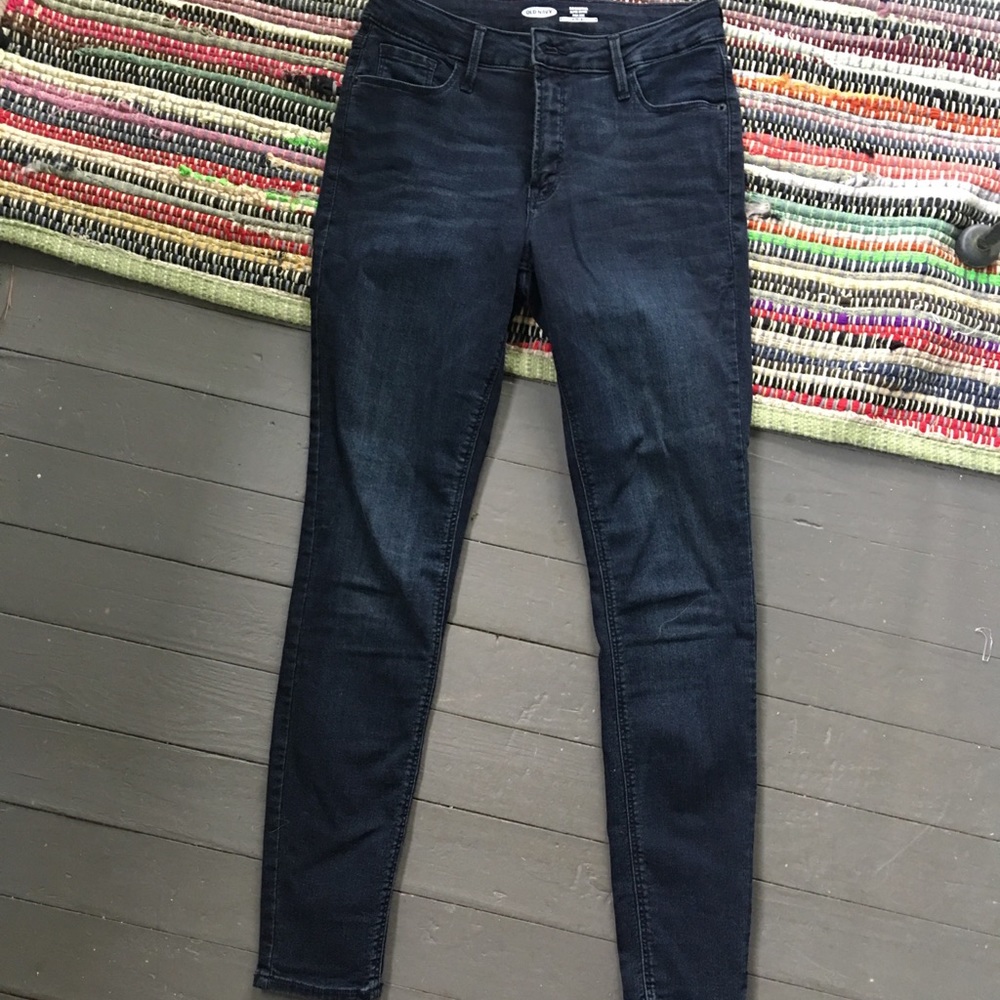 OLD NAVY dark wash skinny jeans